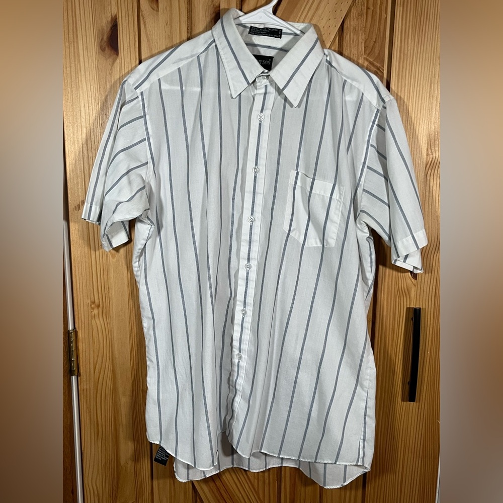 Botany 500 Men's S/S Button Down Shirt Size 16 Striped **READ**